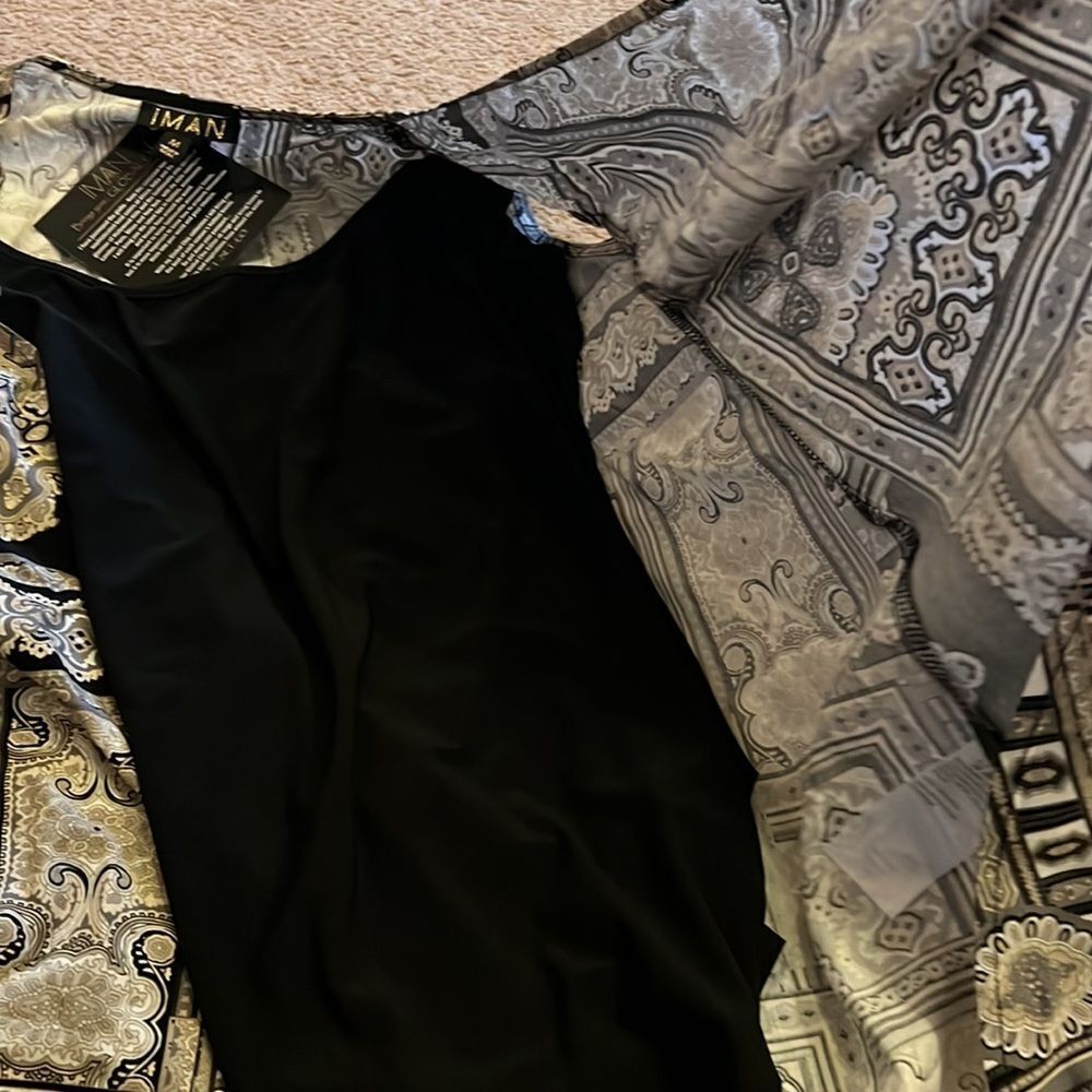 NWT iman medium blouse‎ - Picture 4 of 6